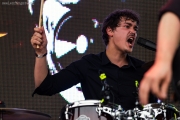 SCREAMING STEREO
